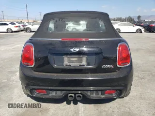 2016 MINI Convertible S z VIN WMWWG9C51G3C22038, wystawiony jako Copart lot #71986764 z przebiegiem 109 071 mil mil oraz Szkoda całkowita • Salvage title. Historia ofert i sprzedaży dostępna na DreamBid. Obrazek 6.