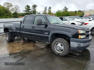 2007 Chevrolet Silverado 3500 DRW LT3 z VIN 1GCJK33D07F157386, wystawiony jako Copart lot #55004794 z przebiegiem 151 957 mil mil oraz Szkody całkowita. Historia ofert i sprzedaży dostępna na DreamBid. Obrazek 4.