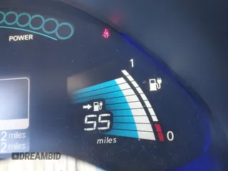 2015 Nissan LEAF S z VIN 1N4AZ0CP1FC333386, wystawiony jako IAAI lot #42344111 z przebiegiem 106 382 mil mil oraz . Historia ofert i sprzedaży dostępna na DreamBid. Obrazek 13.