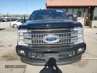 2019 Ford F-250 XL с VIN 1FT7W2BTXKEF35875, выставлен на аукционе Copart как лот 54132745 с пробегом 109 179 миль миль и Списание • Salvage title. История ставок и продаж доступна на DreamBid. Изображение 5.