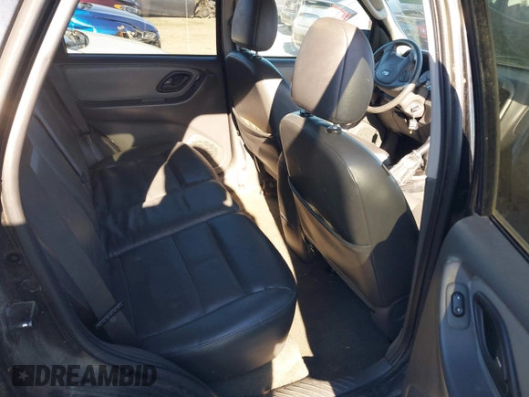 2006 Ford Escape Hybrid with VIN 1FMCU96H26KA26076, listed as a IAAI auction lot 41833227 with 236,280 mi miles and . Bid and sale history available at DreamBid. Image 8.