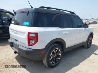 2022 Ford Bronco Sport Outer Banks with VIN 3FMCR9C6XNRE27616, listed as a IAAI auction lot 42321950 with 29,313 mi miles and . Bid and sale history available at DreamBid. Image 4.