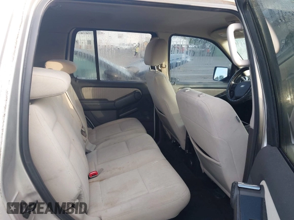 2008 Ford Explorer XLT with VIN 1FMEU63E48UB28679, listed as a IAAI auction lot 42194010 with 168,511 mi miles. Bid and sale history available at carsss.com. Image 8.