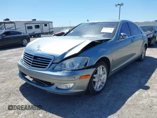 2007 Mercedes-Benz S 550 with VIN WDDNG71X87A070944, listed as a IAAI auction lot 41827529 with 267,847 mi miles and . Bid and sale history available at carsss.com. Image 2.