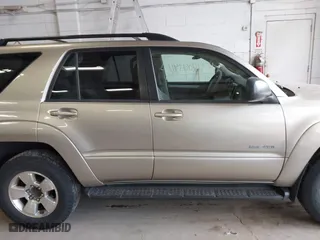 2005 Toyota 4Runner SR5 with VIN JTEBU14R458037441, listed as a IAAI auction lot 42043411 with 238,317 mi miles. Bid and sale history available at carsss.com. Image 13.