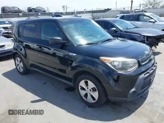 2015 Kia Soul with VIN KNDJN2A24F7119381, listed as a IAAI auction lot 42039655 with 119,903 mi miles. Bid and sale history available at carsss.com. Image 1.
