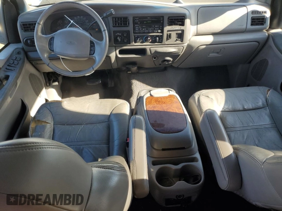 2000 Ford Excursion Limited with VIN 1FMNU43S5YEE00578, listed as a Copart auction lot 51842985 with 174,089 mi miles and Clean title. Bid and sale history available at DreamBid. Image 8.