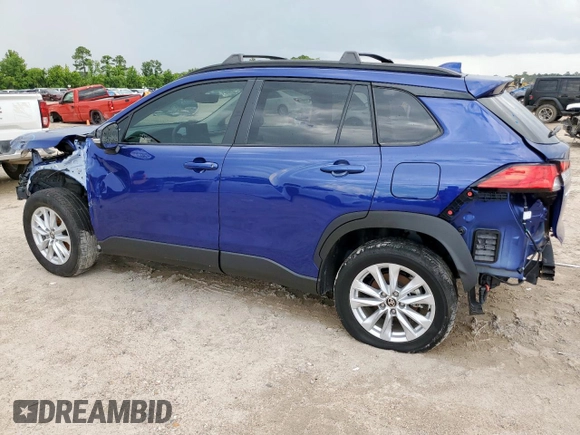 2024 Toyota Corolla Cross LE with VIN 7MUBAABG4RV092431, listed as a Copart auction lot 63900135 with 4,641 mi miles and Salvage title. Bid and sale history available at DreamBid. Image 2.