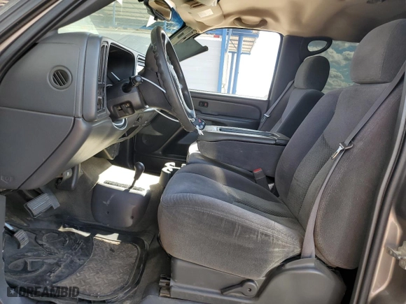2007 Chevrolet Silverado 1500 Classic LS with VIN 2GCEK13V471112005, listed as a Copart auction lot 71634824 with 136,134 mi miles and Salvage Title. Bid and sale history available at carsss.com. Image 7.