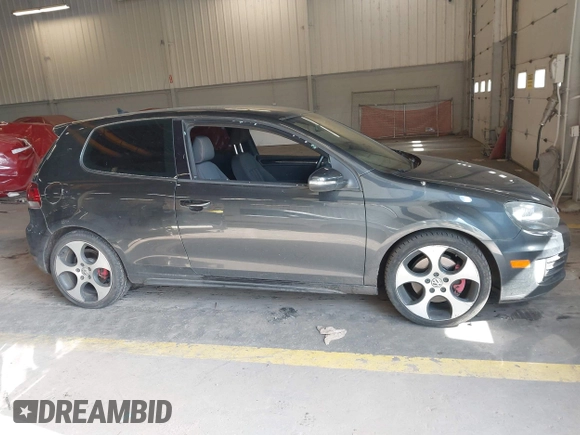 2013 Volkswagen GTI z VIN WVWED7AJ7DW009274, wystawiony jako IAAI lot #42148586 z przebiegiem 119 377 mil mil oraz . Historia ofert i sprzedaży dostępna na DreamBid. Obrazek 13.