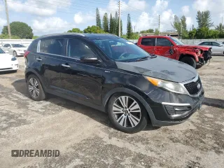 2016 Kia Sportage EX z VIN KNDPCCACXG7816280, wystawiony jako Copart lot #70017054 z przebiegiem 113 558 mil mil oraz Czysty tytuł • Clean title. Historia ofert i sprzedaży dostępna na DreamBid. Obrazek 4.