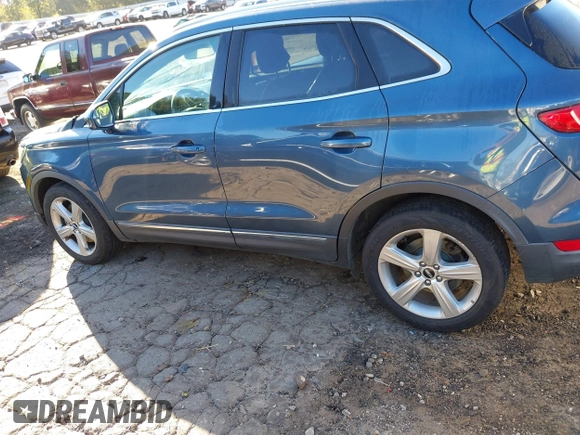 2018 Lincoln MKC Premiere with VIN 5LMCJ1D9XJUL22625, listed as a IAAI auction lot 40558543 with 60,088 mi miles and . Bid and sale history available at DreamBid. Image 14.