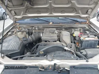 2005 Chevrolet Colorado Z85 with VIN 1GCDT146X58199094, listed as a IAAI auction lot 41865087 with 250,108 mi miles and . Bid and sale history available at DreamBid. Image 10.