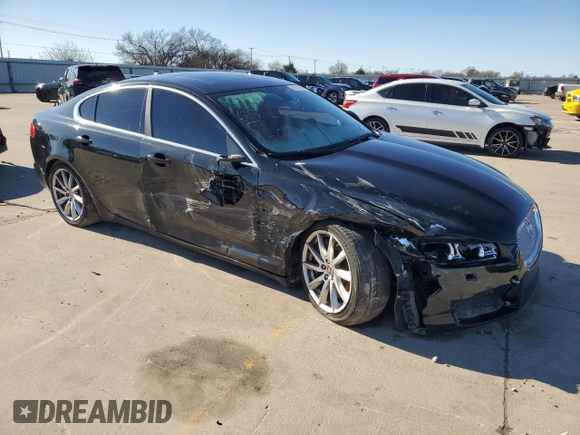 2015 Jaguar XF I4 T Premium with VIN SAJWA0FS5FPU66783, listed as a Copart auction lot 86814004 with 0 mi miles and Salvage Title. Bid and sale history available at carsss.com. Image 4.