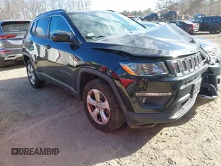 2019 Jeep Compass Latitude with VIN 3C4NJDBB6KT593734, listed as a IAAI auction lot 40871646 with 84,197 mi miles and . Bid and sale history available at DreamBid. Image 1.