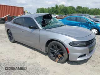 2017 Dodge Charger SXT z VIN 2C3CDXHGXHH515742, wystawiony jako IAAI lot #42117198 z przebiegiem 159 832 mil mil oraz . Historia ofert i sprzedaży dostępna na DreamBid. Obrazek 1.