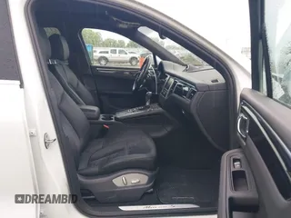 2015 Porsche Macan S с VIN WP1AB2A59FLB53101, выставлен на аукционе IAAI как лот 42371277 с пробегом 47 278 миль миль и . История ставок и продаж доступна на DreamBid. Изображение 5.