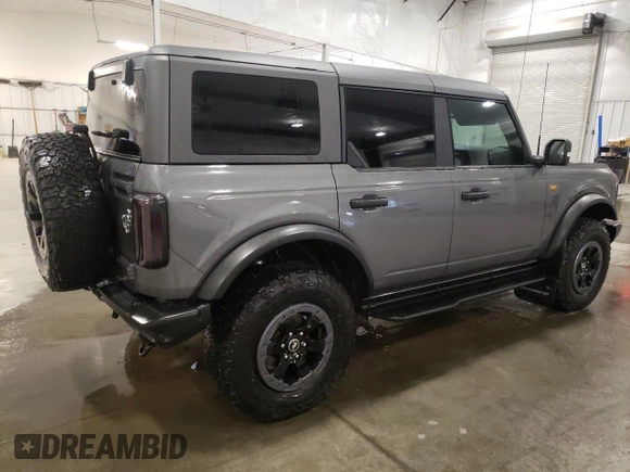 2022 Ford Bronco with VIN 1FMEE5DPXNLA75365, listed as a Copart auction lot 46787885 with 24,676 mi miles and Salvage Title. Bid and sale history available at DreamBid. Image 3.