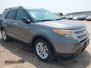 2012 Ford Explorer XLT z VIN 1FMHK7D84CGA07188, wystawiony jako IAAI lot #42417339 z przebiegiem 261 920 mil mil oraz . Historia ofert i sprzedaży dostępna na DreamBid. Obrazek 1.