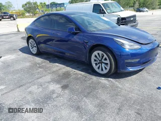 2021 Tesla Model 3 Standard Range Plus z VIN 5YJ3E1EA5MF031872, wystawiony jako IAAI lot #42082538 z przebiegiem 59 809 mil mil oraz . Historia ofert i sprzedaży dostępna na DreamBid. Obrazek 1.