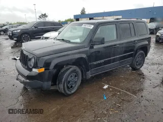 2016 Jeep Patriot Sport z VIN 1C4NJPBBXGD562792, wystawiony jako Copart lot #56825365 z przebiegiem 82 971 mil mil oraz Szkoda całkowita • Salvage title. Historia ofert i sprzedaży dostępna na DreamBid. Obrazek 1.