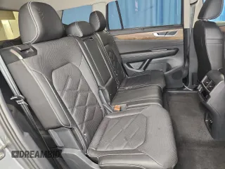 2025 Volkswagen Atlas SE with VIN 1V2HR2CA4SC521845, listed as a Copart auction lot 64470895 with 10,696 mi miles and Clean title. Bid and sale history available at DreamBid. Image 11.