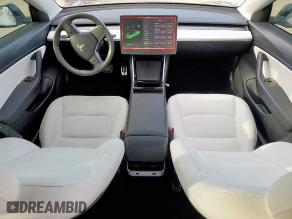 2020 Tesla Model 3 Standard Range Plus z VIN 5YJ3E1EA6LF662676, wystawiony jako Copart lot #47021855 z przebiegiem 58 834 mil mil oraz Czysty tytuł • Clean title. Historia ofert i sprzedaży dostępna na DreamBid. Obrazek 8.