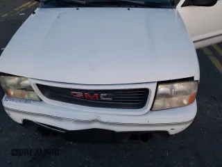 1998 GMC Jimmy SLS with VIN 1GKDT13W9W2506846, listed as a Copart auction lot 84854964 with 151,051 mi miles and Salvage Title. Bid and sale history available at carsss.com. Image 13.