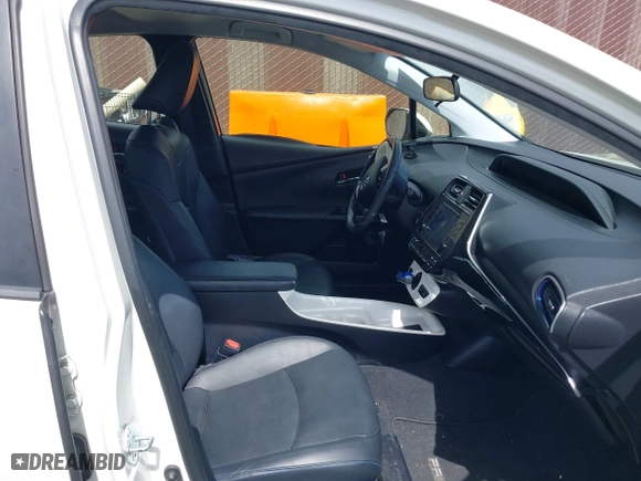 2016 Toyota Prius Four with VIN JTDKARFU9G3522204, listed as a IAAI auction lot 41904737 with 157,442 mi miles. Bid and sale history available at carsss.com. Image 5.