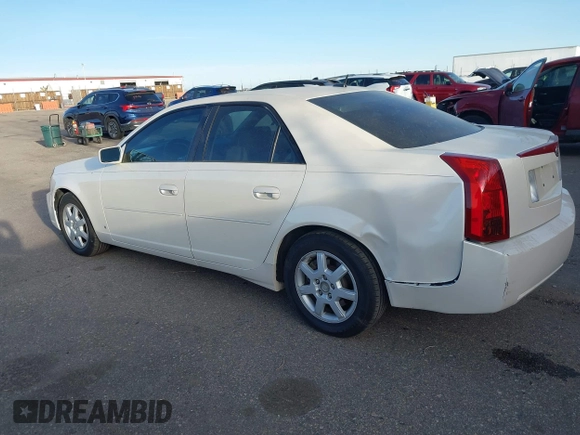 2006 Cadillac CTS with VIN 1G6DM57T960200941, listed as a IAAI auction lot 41016130 with 170,830 mi miles. Bid and sale history available at carsss.com. Image 3.