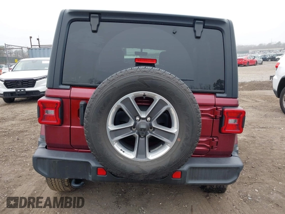 2021 Jeep Wrangler Unlimited Sahara z VIN 1C4HJXEG3MW720572, wystawiony jako IAAI lot #41899645 z przebiegiem 43 097 mil mil oraz . Historia ofert i sprzedaży dostępna na DreamBid. Obrazek 16.