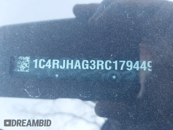 2024 Jeep Grand Cherokee Laredo z VIN 1C4RJHAG3RC179449, wystawiony jako IAAI lot #41982811 z przebiegiem 26 518 mil mil oraz . Historia ofert i sprzedaży dostępna na DreamBid. Obrazek 17.