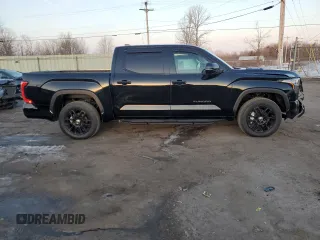 2024 Toyota Tundra Limited Hybrid z VIN 5TFWC5DB5RX073881, wystawiony jako Copart lot #48943975 z przebiegiem 7 652 mil mil oraz Szkoda całkowita • Salvage title. Historia ofert i sprzedaży dostępna na DreamBid. Obrazek 12.