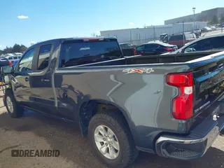 2020 Chevrolet Silverado 1500 LT with VIN 1GCRYDEDXLZ225299, listed as a IAAI auction lot 41374754 with 90,853 mi miles. Bid and sale history available at carsss.com. Image 15.