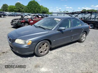 2005 Volvo S60 with VIN YV1RS592452426153, listed as a Copart auction lot 53129744 with 191,056 mi miles and Salvage Title. Bid and sale history available at carsss.com. Image 1.