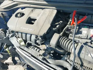 2018 Hyundai Elantra SEL с VIN 5NPD84LF0JH215285, выставлен на аукционе IAAI как лот 43323533 с пробегом 93 000 миль миль и . История ставок и продаж доступна на DreamBid. Изображение 19.