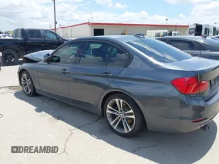 2015 BMW 3 Series 328i с VIN WBA3A5G5XFNS88465, выставлен на аукционе IAAI как лот 42676570 с пробегом 125 139 миль миль и . История ставок и продаж доступна на DreamBid. Изображение 14.
