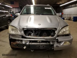 2005 Mercedes-Benz M-Class 3.7L with VIN 4JGAB57E15A563214, listed as a Copart auction lot 83582734 with 150,872 mi miles and Salvage Title. Bid and sale history available at carsss.com. Image 5.