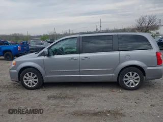 2014 Chrysler Town & Country Touring with VIN 2C4RC1BG7ER365013, listed as a IAAI auction lot 42028026 with 178,075 mi miles. Bid and sale history available at carsss.com. Image 14.