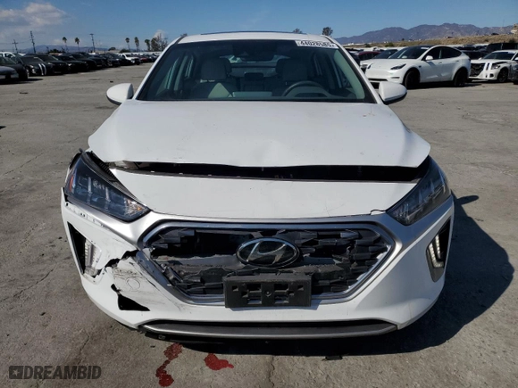 2022 Hyundai Ioniq Hybrid SEL with VIN KMHC85LCXNU269644, listed as a Copart auction lot 44028585 with 13,627 mi miles and Salvage Title. Bid and sale history available at carsss.com. Image 5.