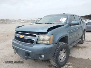 2008 Chevrolet Avalanche LS с VIN 3GNEC12J78G266817, выставлен на аукционе IAAI как лот 41947950 с пробегом 164 416 миль миль и . История ставок и продаж доступна на DreamBid. Изображение 17.