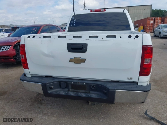 2007 Chevrolet Silverado 1500 LT w/1LT with VIN 2GCEC13C171708765, listed as a IAAI auction lot 41496026 with 250,396 mi miles. Bid and sale history available at carsss.com. Image 6.