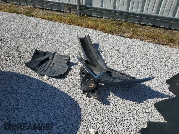 2011 Toyota Venza z VIN 4T3BK3BB7BU055630, wystawiony jako Copart lot #53675945 z przebiegiem 126 730 mil mil oraz Szkoda całkowita • Salvage title. Historia ofert i sprzedaży dostępna na DreamBid. Obrazek 14.