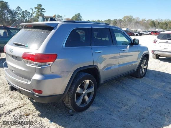2014 Jeep Grand Cherokee Limited with VIN 1C4RJFBGXEC365924, listed as a IAAI auction lot 41860545 with 229,120 mi miles. Bid and sale history available at carsss.com. Image 4.
