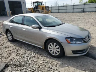 2012 Volkswagen Passat S z VIN 1VWAP7A3XCC017731, wystawiony jako Copart lot #58296085 z przebiegiem 130 852 mil mil oraz Nie do naprawy • Non repairable. Historia ofert i sprzedaży dostępna na DreamBid. Obrazek 4.