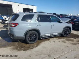 2025 Honda Pilot Touring with VIN 5FNYG2H76SB008958, listed as a Copart auction lot 84707044 with 4,318 mi miles and Salvage Title. Bid and sale history available at carsss.com. Image 3.