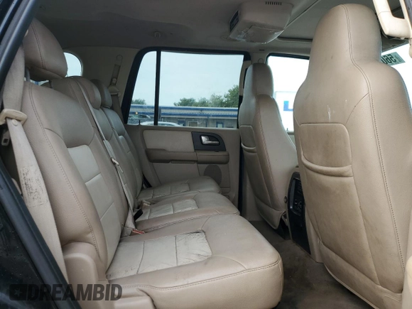 2003 Ford Expedition Eddie Bauer z VIN 1FMFU18L33LB66949, wystawiony jako Copart lot #56013995 z przebiegiem 265 551 mil mil oraz Szkoda całkowita • Salvage title. Historia ofert i sprzedaży dostępna na DreamBid. Obrazek 11.