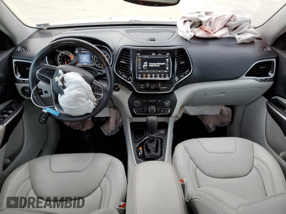 2019 Jeep Cherokee with VIN 1C4PJLJX3KD381640, listed as a Copart auction lot 42463593 with 28,310 mi miles and . Bid and sale history available at DreamBid. Image 8.