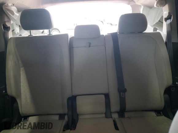 2019 Volkswagen Tiguan S with VIN 3VV0B7AX7KM135573, listed as a Copart auction lot 60122025 with 32,089 mi miles and Salvage title. Bid and sale history available at DreamBid. Image 10.