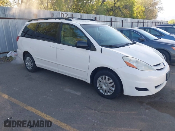 2007 Toyota Sienna CE with VIN 5TDZK23C07S011753, listed as a IAAI auction lot 42120691 with 225,602 mi miles. Bid and sale history available at carsss.com. Image 1.